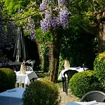 فندق Logis De L'ombree 2*