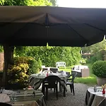 Logis De L'ombree Combrée