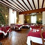فندق Logis De L'ombree