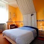 Logis De L'ombree فندق Combrée
