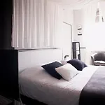 Logis De L'ombree فندق 2*