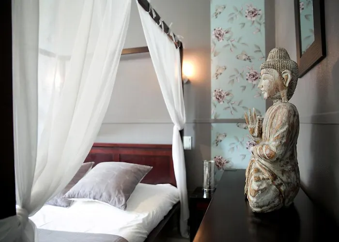 Logis De L'ombrée Combrée