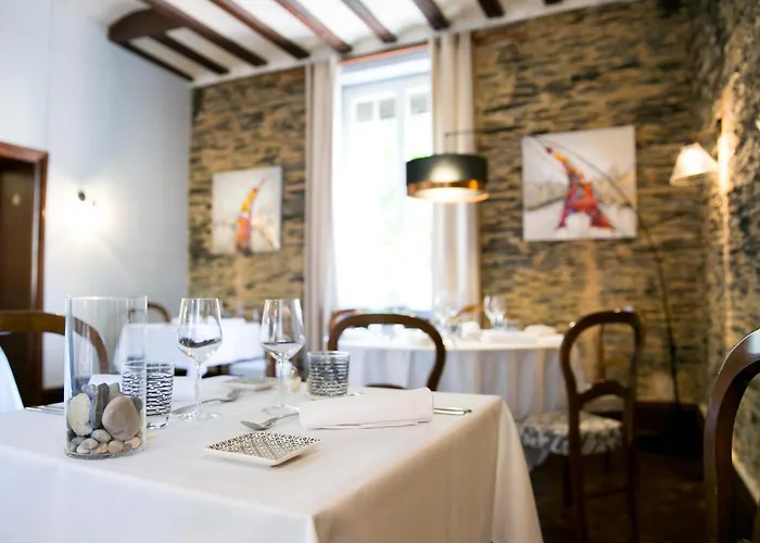 Hotel Logis De L'ombrée