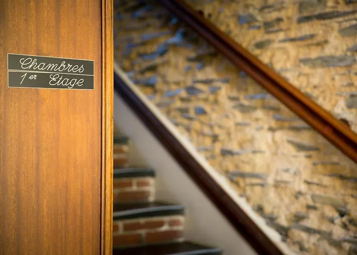 Logis De L'ombrée 2* Combrée