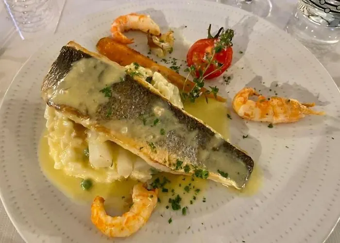 Logis De L'ombrée Combrée