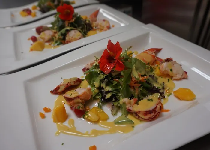 Logis De L'ombrée Hotel Combrée