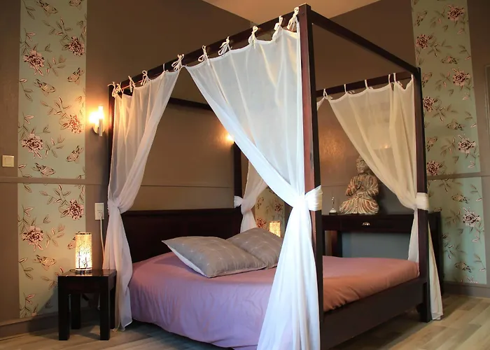 Logis De L'ombrée Combrée