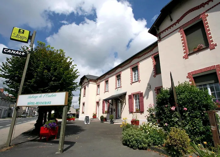 Logis De L'ombrée Hotel